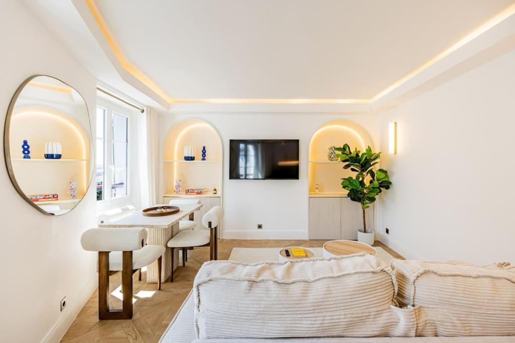 1bedroom Sacrée Cœur Place Du Tertre Montmartre *